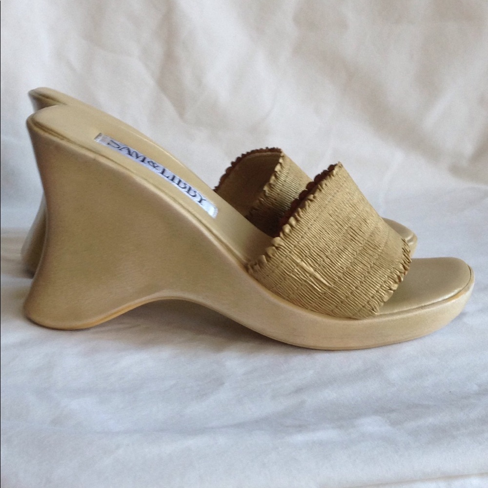 Wedge Sandals Sam & Lobby Soze 6